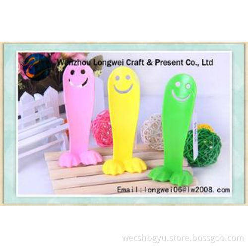 Cute smiling face plastic shoe horn offset printing for sho